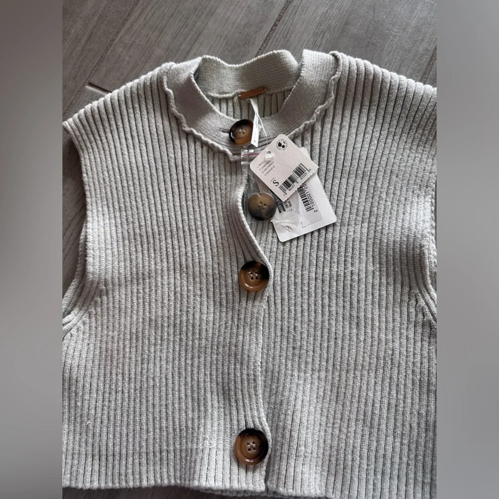 NWT - Free People Naiome Sweater Micro Vest‎ Color: Truthsayer